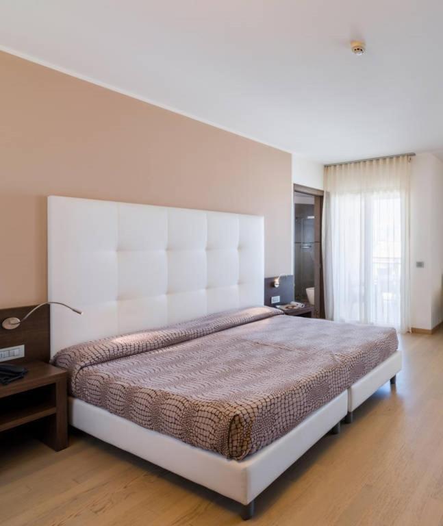 Hotel Italy ビビオーネ エクステリア 写真